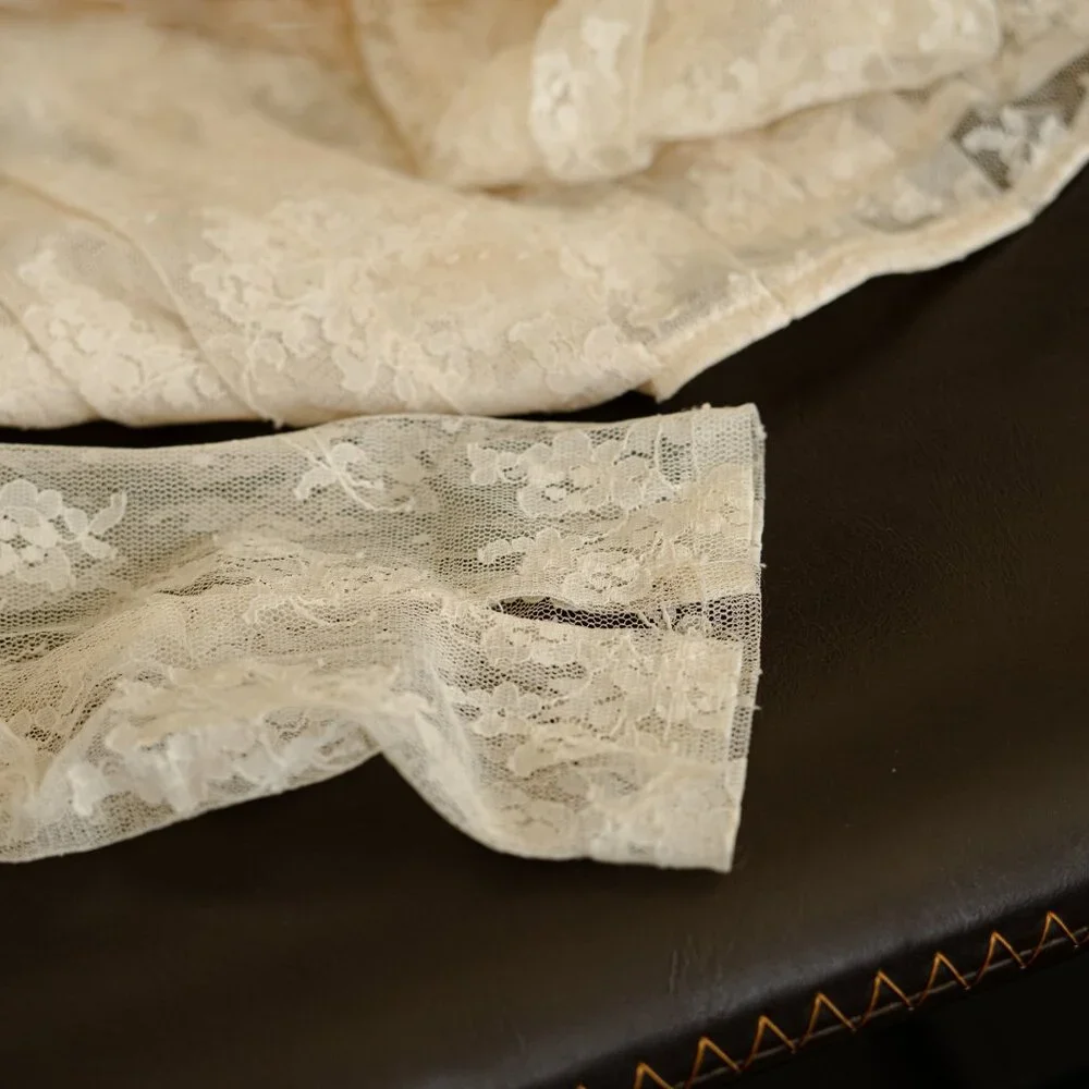 Vintage Lace Top - Picture 6 of 8
